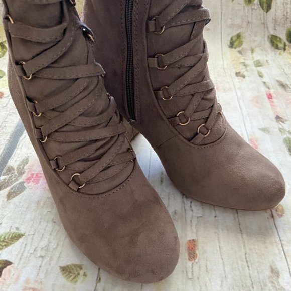 NWOT Nature Breeze Taupe Suede Over-the-Knee Boots Size 7 - Picture 9 of 16